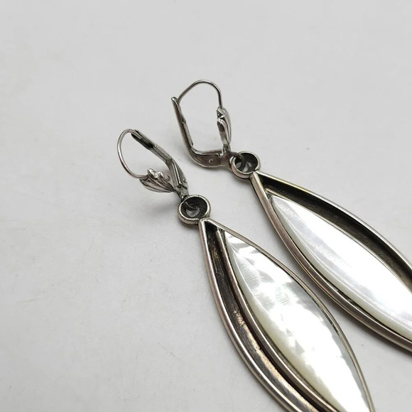 Vintage Artist Signed Mother Of Pearl Sterling Silver Drop Earrings Modernist - Picture 2 of 8